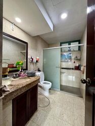 Stratford Court (D16), Condominium #631099771